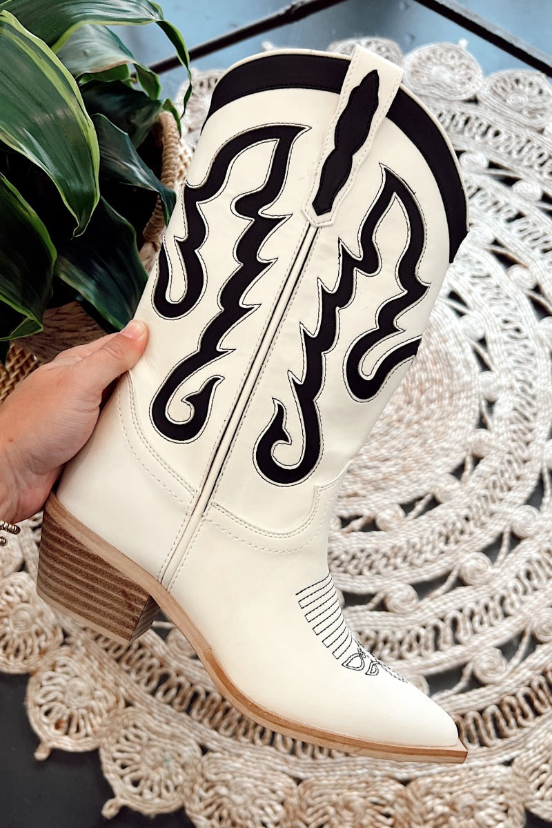 Yaya Bone Cowgirl Boot
