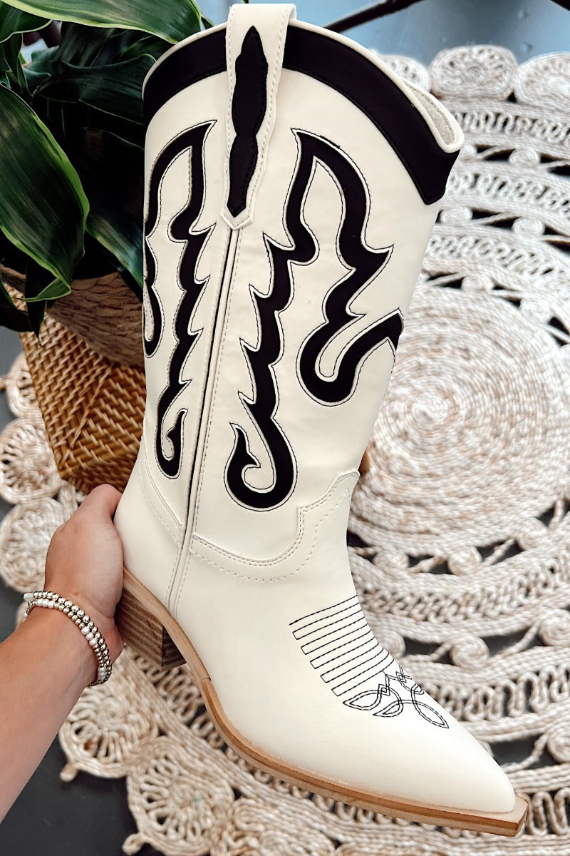 Yaya Bone Cowgirl Boot